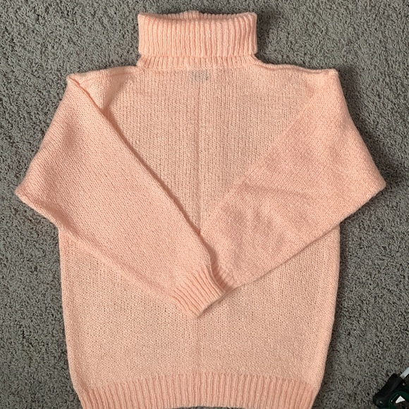 Sterling Harris Sweater - Picture 7 of 8